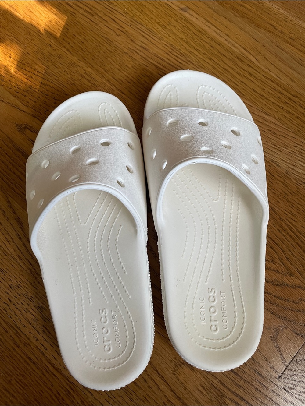 CROCS White Slide Sandals women’s 6